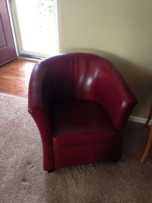 Comfy Red leather chair 