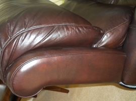 Leather reclining chair/recliner