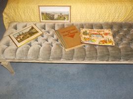 Wonderful velvet bench