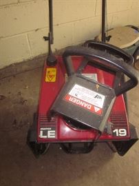 Snapper LE 19, snow blower