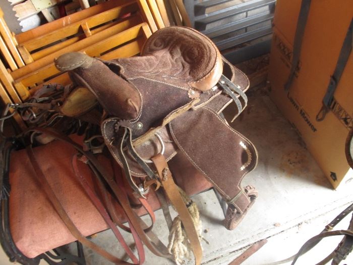 CUSTOM SADDLE FOR THE RITCHIE PONY
