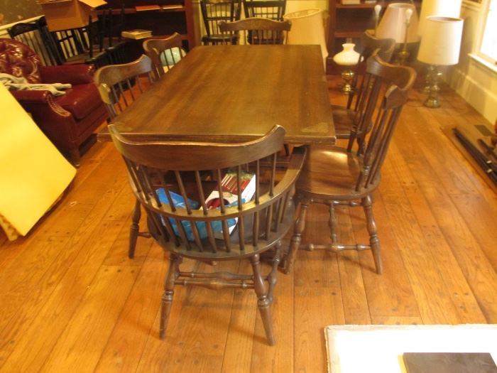 HITCHCOCK DINING TABLE AND 8 CHAIRS PLUS HUTCH
