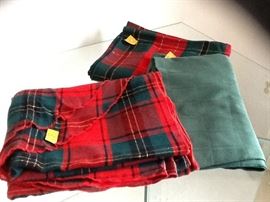 Oval And Round Table Cloths