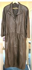 Pelle, NY-Milano woman's full length leather coat, size XS.
