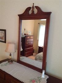 Mahogany Nine-Drawer Dresser w/ Mirror - Mirror Detail