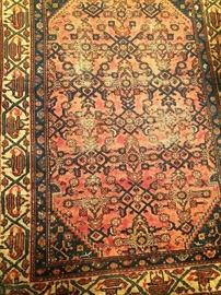 Rug - 3 feet 3 inches x 4 feet 7 inches