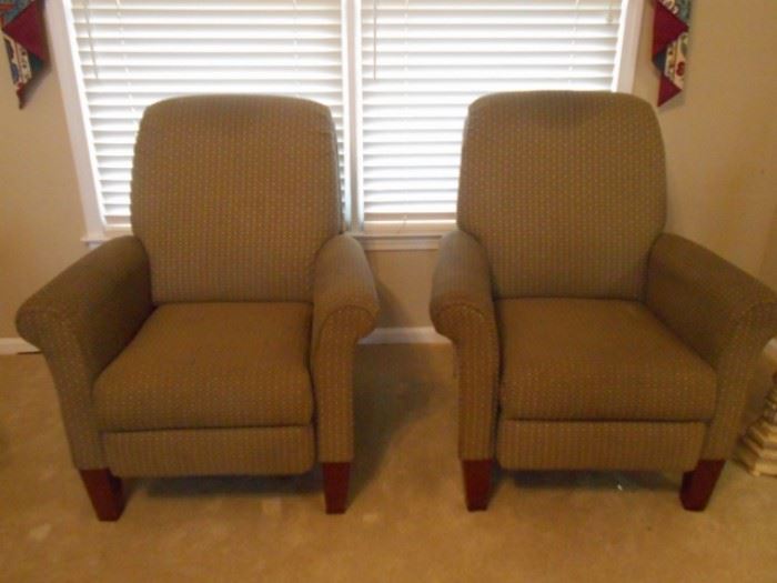 Pair of Lazy Boy Recliner Club Chairs