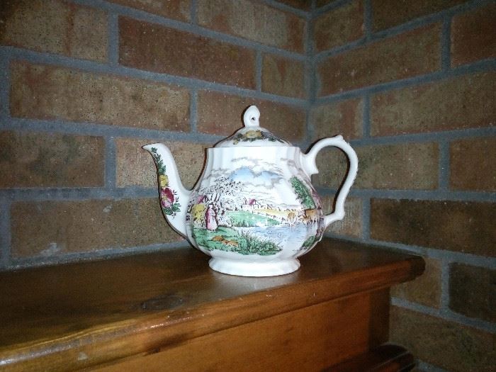 Sadler England Windsor Teapot with landscape