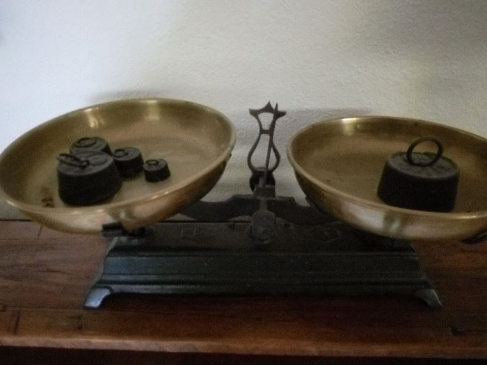 Lovely old scale with weights