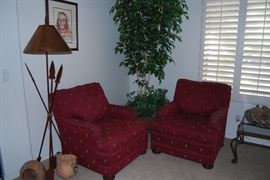 PAIR OF BASSETT UPHOLSTERED CHAIRS, FLOOR LAMP, SILK TREE, DECOR