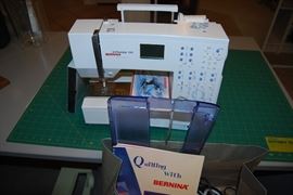 BERNINA SEWING MACHINE - VIRTUOSA 150 QUILTERS EDITION WITH ATTACHMENTS