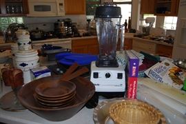 VITAMIX, MISC KITCHEN