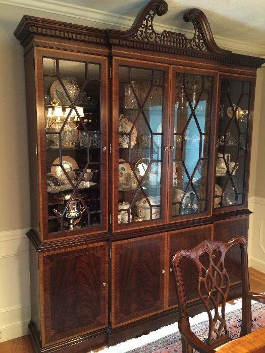 Council Craftsman Hutch. Banded wood matches the dining table. Stunning set. Excludes china