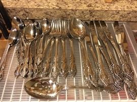 COMMUNITY  STAINLESS FLATWARE SET BY ONEIDA