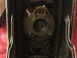 NO.2 FOLDING AUTOGRAPHIC BROWNING CAMERA