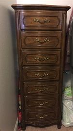 GORGEOUS FRENCH PROVINCIAL SEVEN DRAWER LINGERIE CHEST
