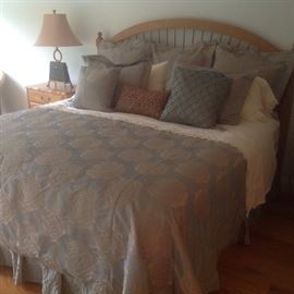 Ethan Alllen king size bed plus 2 side tables