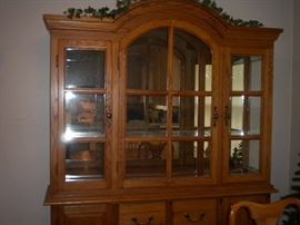 America China cabinet/buffet & matching dining room table with 3 leaves & 6 chairs with pads