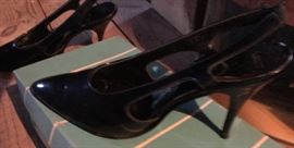 Vintage mint in box ladies shoes