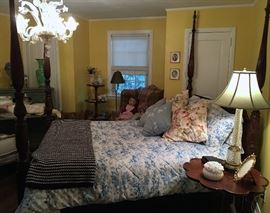 QUEEN SIZE, HENREDON, CANOPY BED(CANOPY FRAME REMAINS UNUSED IN ORIGINAL PACKING BOX, BAKER COLONIAL WILLIAMSBURG,SIDE TABLE, TAGGED AND LABELED