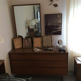 Johnson- Carper bedroom set.