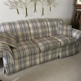 La-Z-Boy sofa.  Clean!!!!