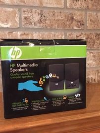 HP Multimedia Speakers in box