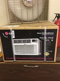 room air conditioner new in box
