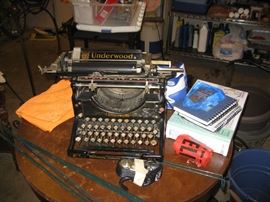 Underwood vintage typewriter
