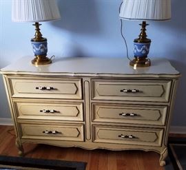 Dresser with Queen Bedroom set
