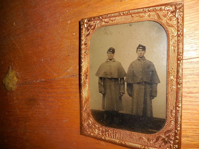 2 Union Soldiers