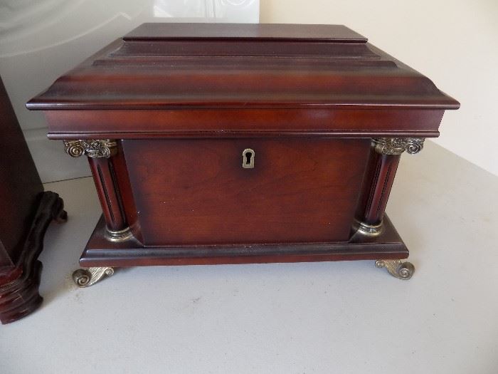 Bombay Chest with Key