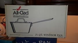 All Clad 2 1/2 Windsor pan