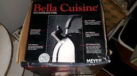 Bella Cuisine tea pot