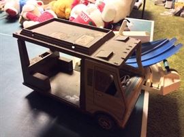 Very cool vintage toys....