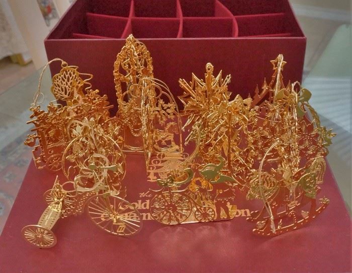 Set of 12 gold toned ornaments