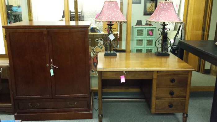 TONS OF HIGH-QUALITY....PERFECT CONDITION FURNITURE PIECES.  DESKS, ENTERTAINMENT CENTERS, TABLES, ARMOIRES, LAMPS