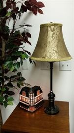 GORGEOUS NIGHT LIGHT OR VILLAGE LIGHTED HOUSE....EXQUISITE LAMPS & MORE!