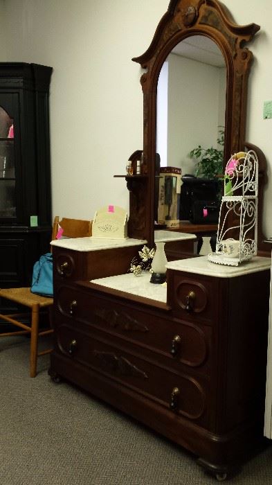 LOVELY 1880 VICTORIAN DRESSER AND MIRROR!!!  For Hundreds of PICS OF ITEMS AVAILABLE..GO TO: www.EVERYTHINGUNEED.NET   :)