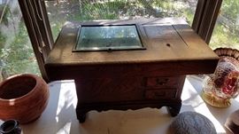Oriental Style Humidor Chest