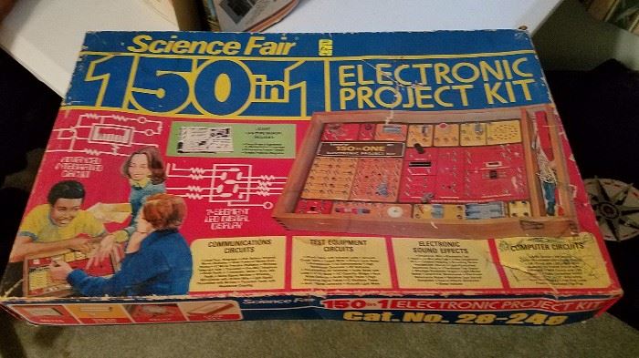 Electonic Science Fair 150 in  1 Project Kit