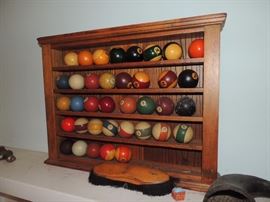 oak ball wall rack