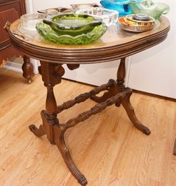 Tray top table