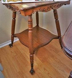 Claw foot parlor table with glass balls