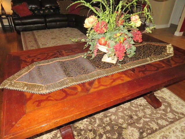 Solid Wood Inlay Scroll Design Dining Table