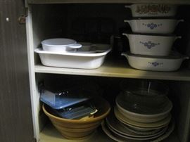 corning ware & kitchen ware