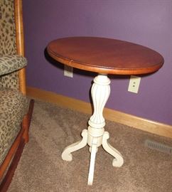 CUTE LAMP TABLE WHITE & WOOD TOP