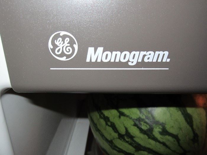MONOGRAM GE FRIG