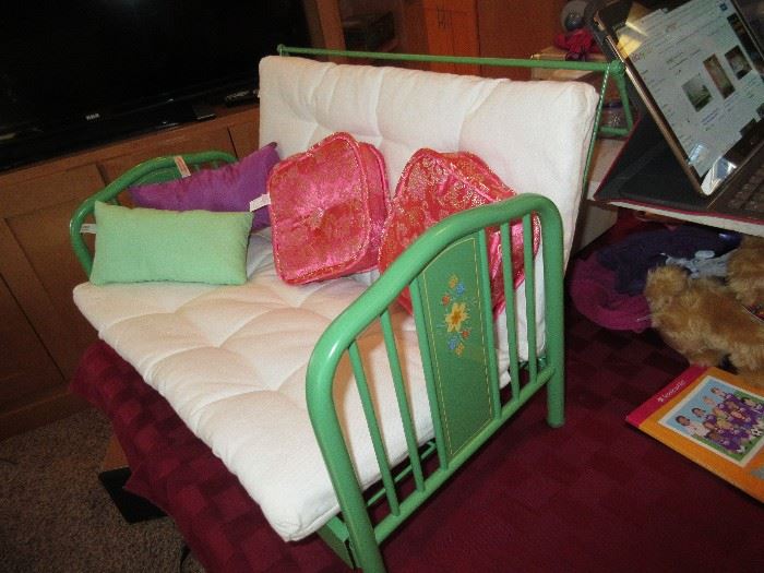 WE HAVE SOME GREAT AMERICAN GIRL DOLLS, PLUS FURNITURE - GREEN METAL BED - BATH TUB - TABLE - AND FUN FASHION CLOTH