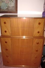 1940's walnut bedroom 2 piece bedroom set with bakelite handles